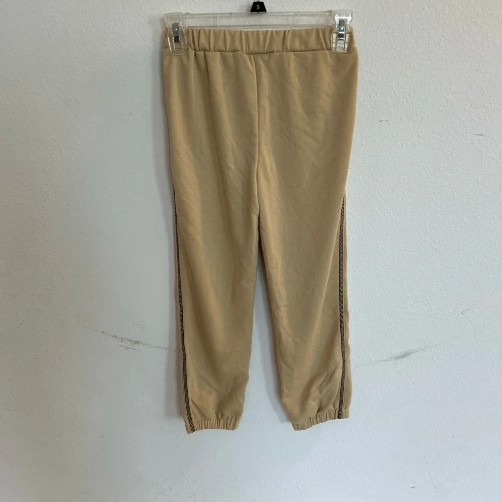 patpat Boys/Girls 2 Piece Tan & Black Sweatsuit  NWT  Size 7/8